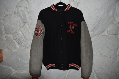 ウェア NBA 90's Vintage CHICAGO BULLS XL NBA LOGO ATHLETIC CHICAGO BULLS WOOL JACKET SIZE XL RN 63388