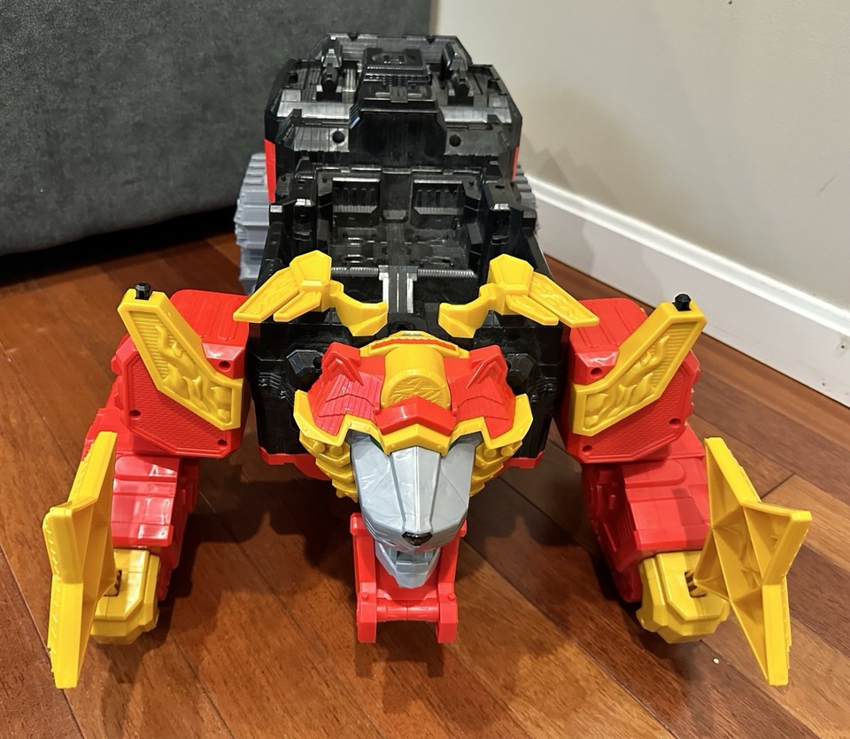Bandai Power Rangers Ninja Steel Deluxe Megazord Action Figure (LE