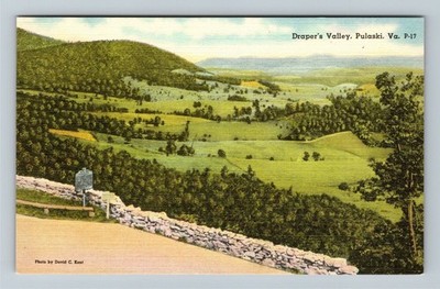 Pulaski VA-Virginia, Scenic Draper's Valley, Stone Wall, Overlook Linen Postcard