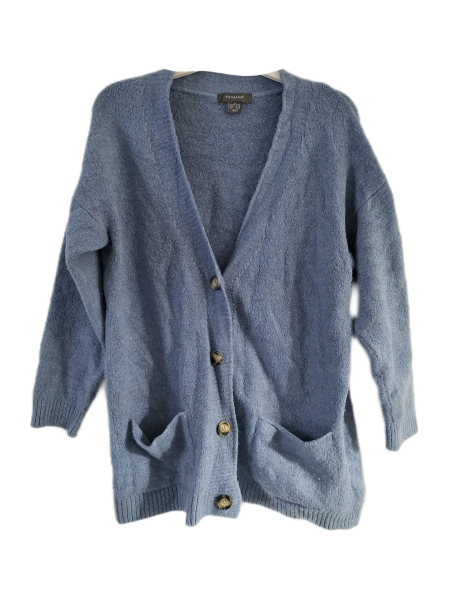Long cardigan with top buttons and pockets