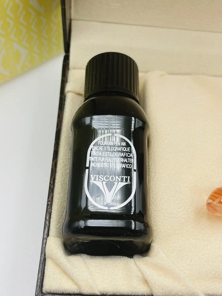 Caneta-tinteiro Visconti Millennium edição limitada arco laranja 18k nova na caixa - Imagem 4 de 4