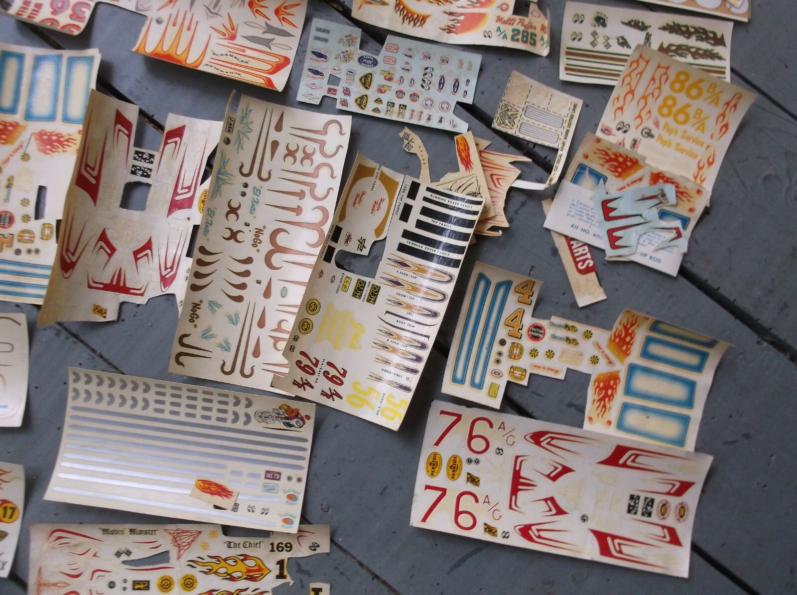 LARGE LOT OF UNUSED VINTAGE MODEL CAR DECALS eBay