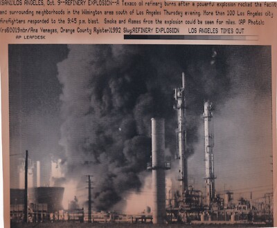 Original Pressefoto Explosion Texaco Öl brennt Wilmington Los Angeles 9.10.92