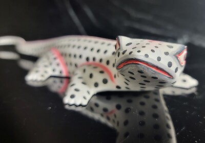Vintage Hand Carved & Painted Polka Dot Lizard Made In Indonesia