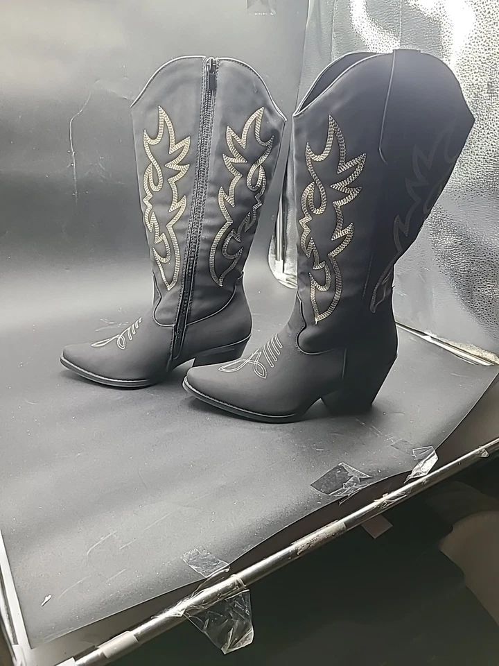 Botas vaqueras negras Forever para mujer talla 5,5 Foto 2 de 4