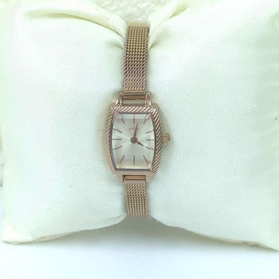 Vincent Eto Tonno Yellow Gold Cut Glass 2 Hands Timepiece Watch Goldtone