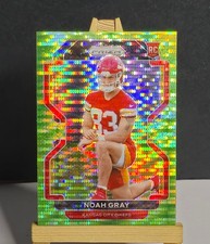 2021 Prizm #418 Noah Gray RC NEON GREEN PULSAR Chiefs Rookie Football Card. rookie card picture