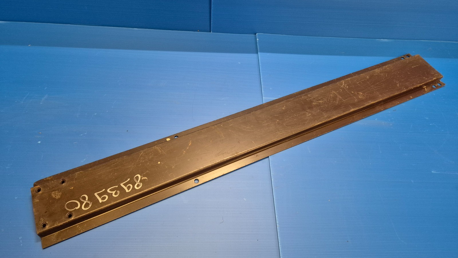 Traverse support de dossier de banquette arrière PEUGEOT J7 J9