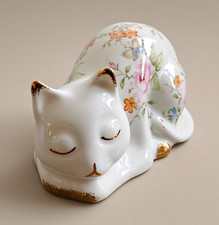 Vtg Longton Hall Fine Bone China Sleeping Cat Figurine Floral Chintz & 24k Gold