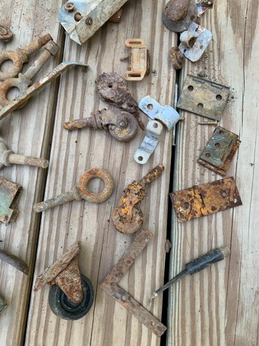 Vtg Junk Lot Barn Shop Metal Hardware 37 pc Rustic Rusty Parts Tool Art Socket - Picture 6 of 10