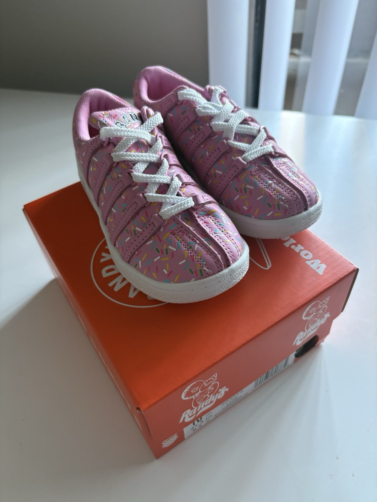 K-Swiss x Randy&rsquo;s Donuts Kids Sneakers Pink &ndash; Infant/Toddler &ndash; New 10.5