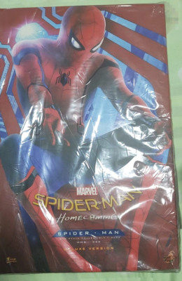 In Stock Hot Toys MMS426 Spider-Man Homecoming Peter Parker Deluxe
