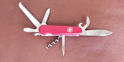 Vintage Wenger Backpacker , BASIC 08 variation. 1990s