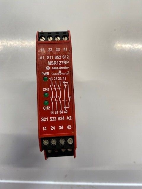 ALLEN BRADLEY 440R-N23135 GUARDMASTER MSR127RP SAFETY RELAY SERIES C