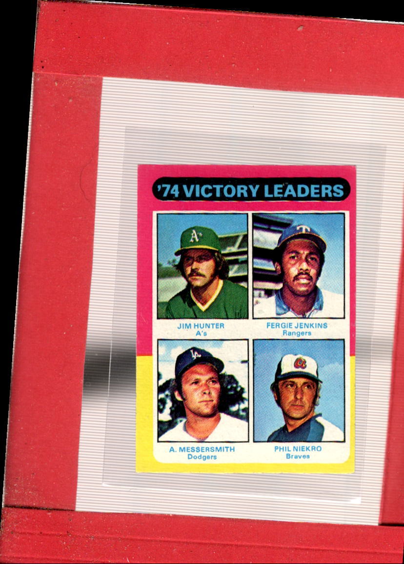 1975 Topps Mini #310 Catfish Hunter/Fergie Jenkins/Andy Messersmith/Phi ID:61734