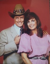 LARRY HAGMAN LINDA GRAY 8x10 COLOR PHOTO JR EWING SUE ELLEN EWING