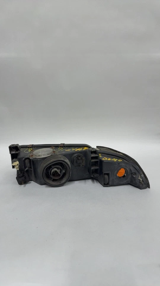 Conjunto de faros diestros Dodge Stratus 1995-2000 Foto 3 de 4