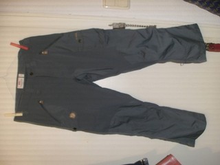 Herrenhose Fjall Räven Gr. EU 48 US 32 Khakigrün gut erhalten