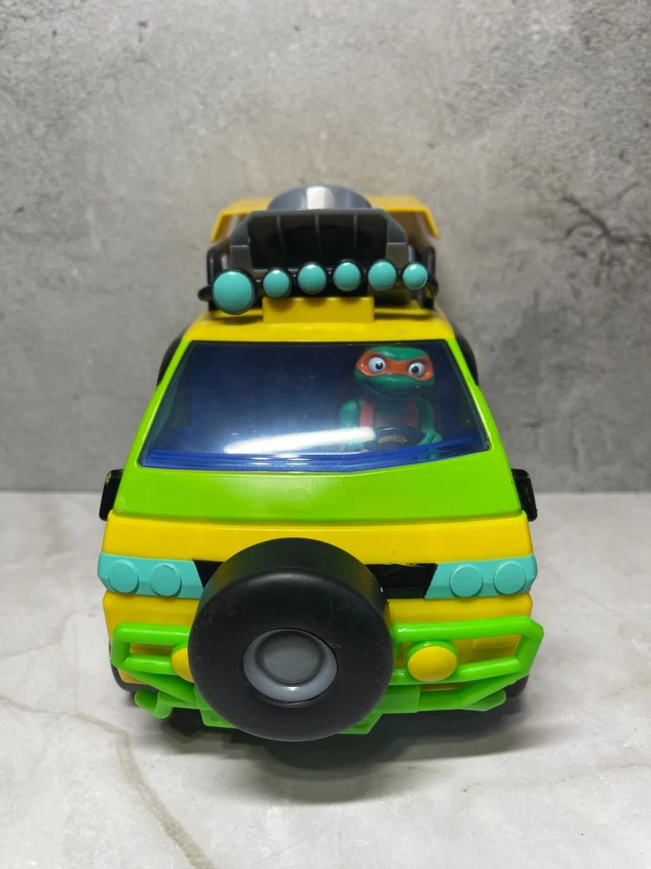 TMNT Mutant Mayhem Pizza Blaster Van Vehicle with Pizza Slice Remote (works!) - Image 3 of 4