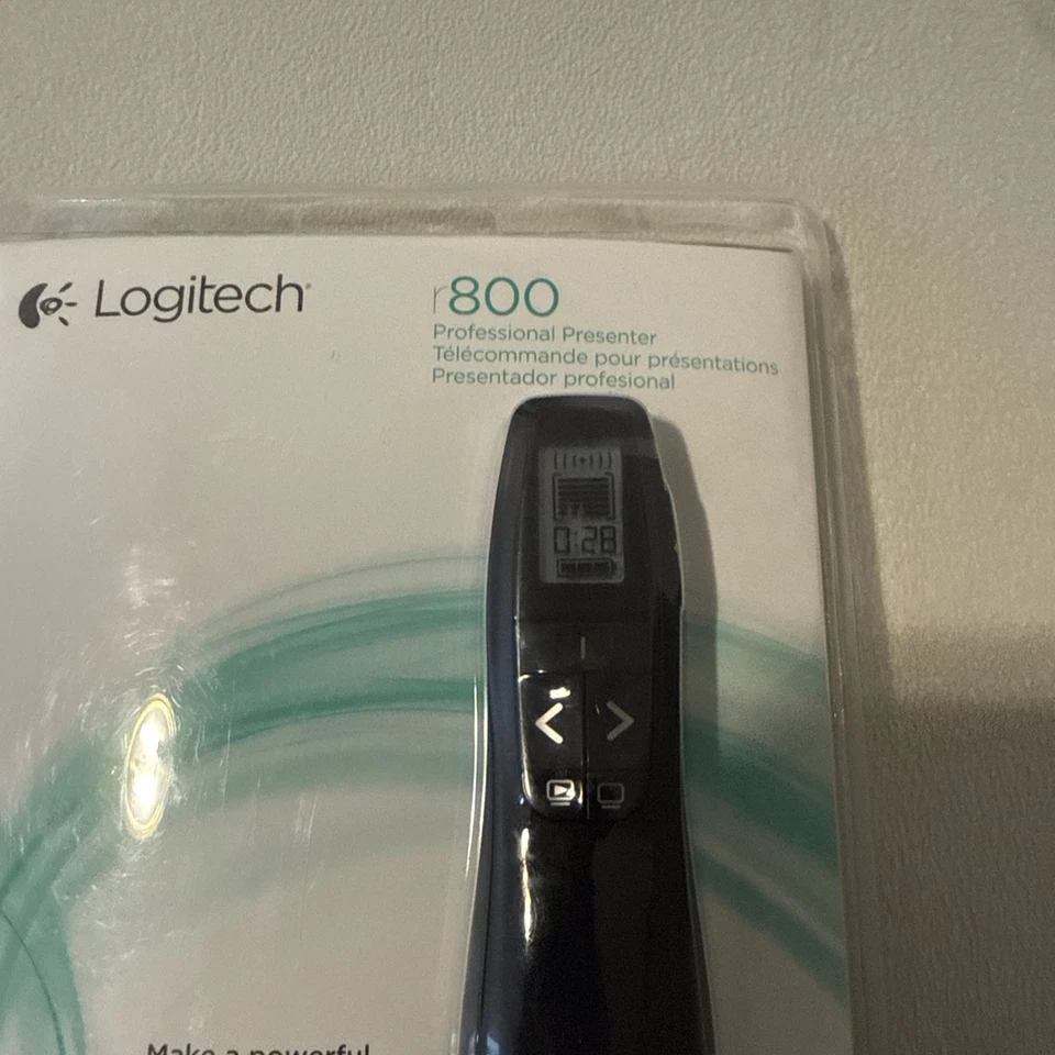 New Sealed!! Logitech R800 Laser Presentation Remote Control - Black - Image 3 of 4