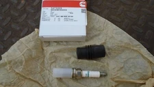 Cummins 5473009 Spark Plug and Boot Assembly NEW