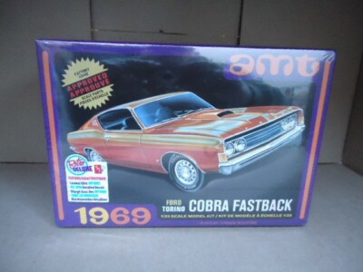 AMT 1969 FORD TORINO COBRA FASTBACK -3-in-1 - 1/25 - NEW