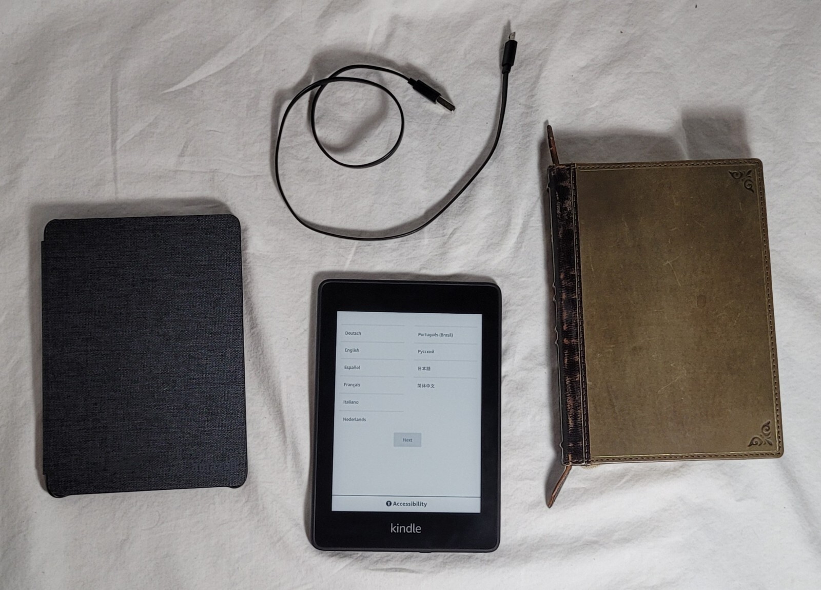 Kindle Paperwhite 10th Gen 8GB with Wi-Fi and No Ads in BookBook Leather Cover Bundle  -image