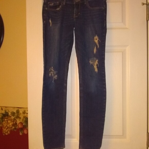 Hollister Distressed Skinny Jeans Size 5R  Dark Wash 27 x 31