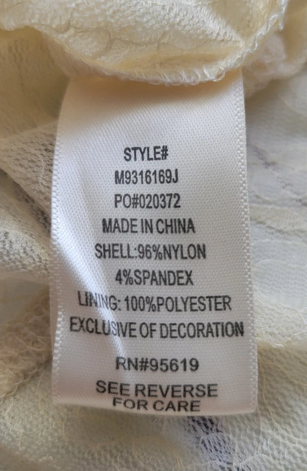 Blusa transparente de ganchillo de encaje crema para mujer John Paul Richard talla grande Foto 3 de 4