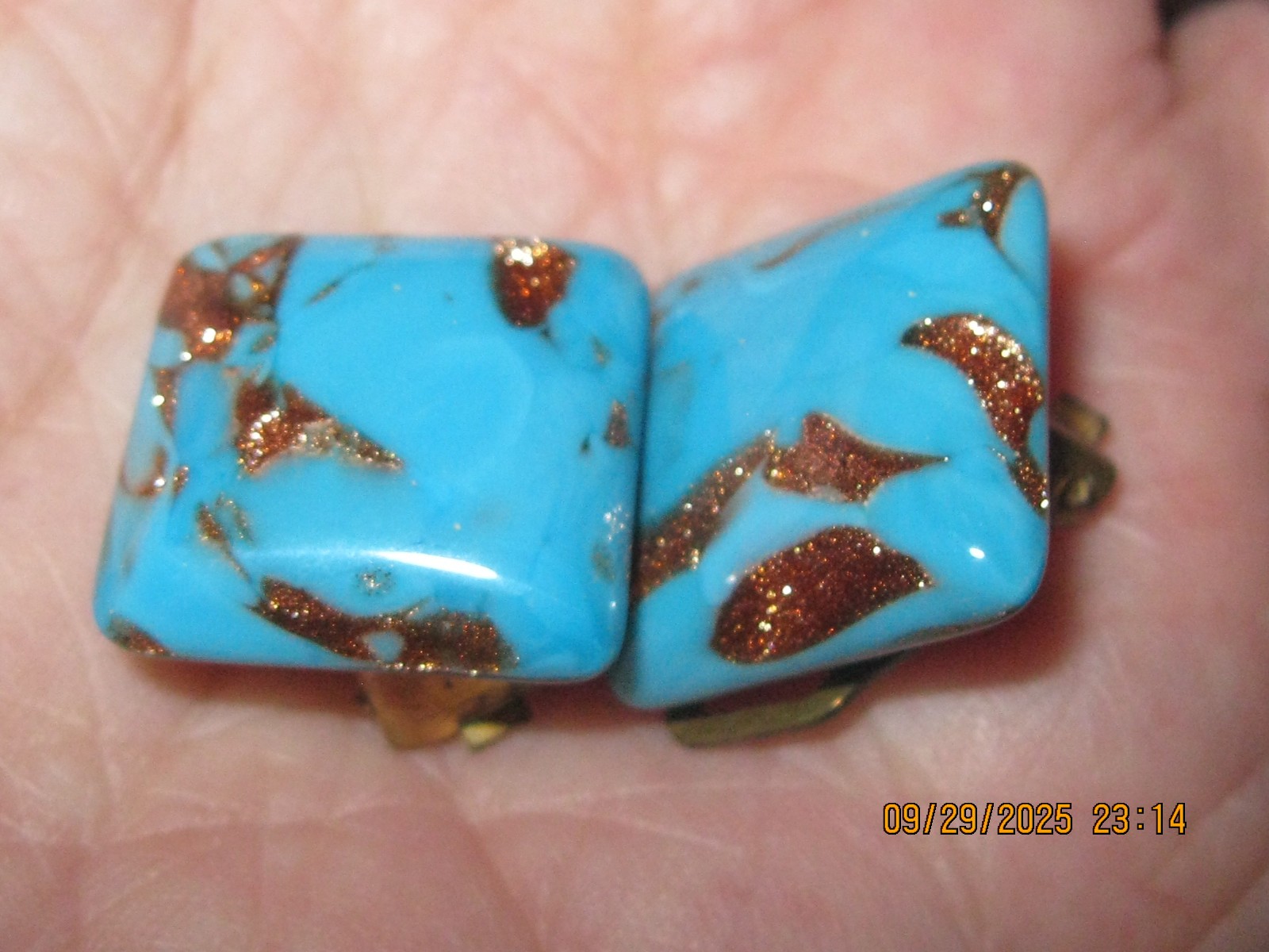 Picture 2 of 3