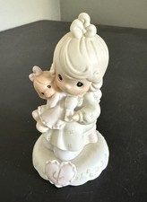 Precious Moments Age 4 Blonde Birthday - 136239 Growing In Grace, 1994