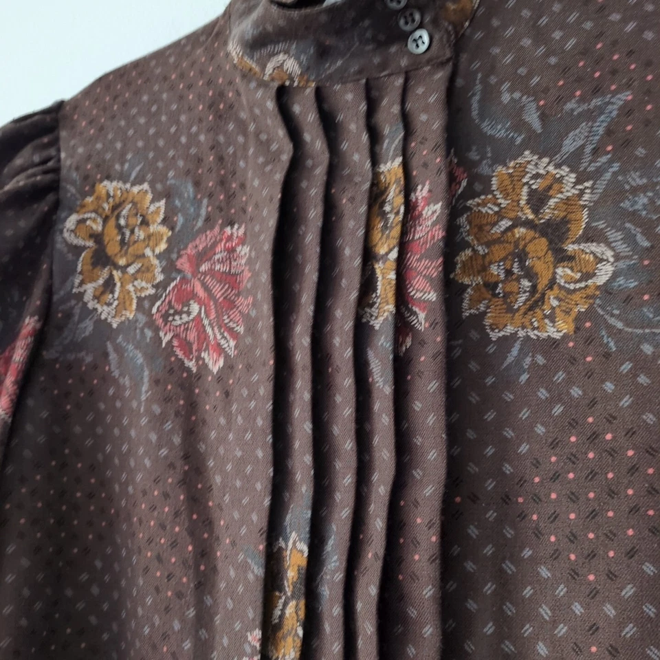 Blusa De Colección Neiman Marcus Evan Picone Mujer Pequeña M Otoño Plisada Floral Puff Foto 3 de 4