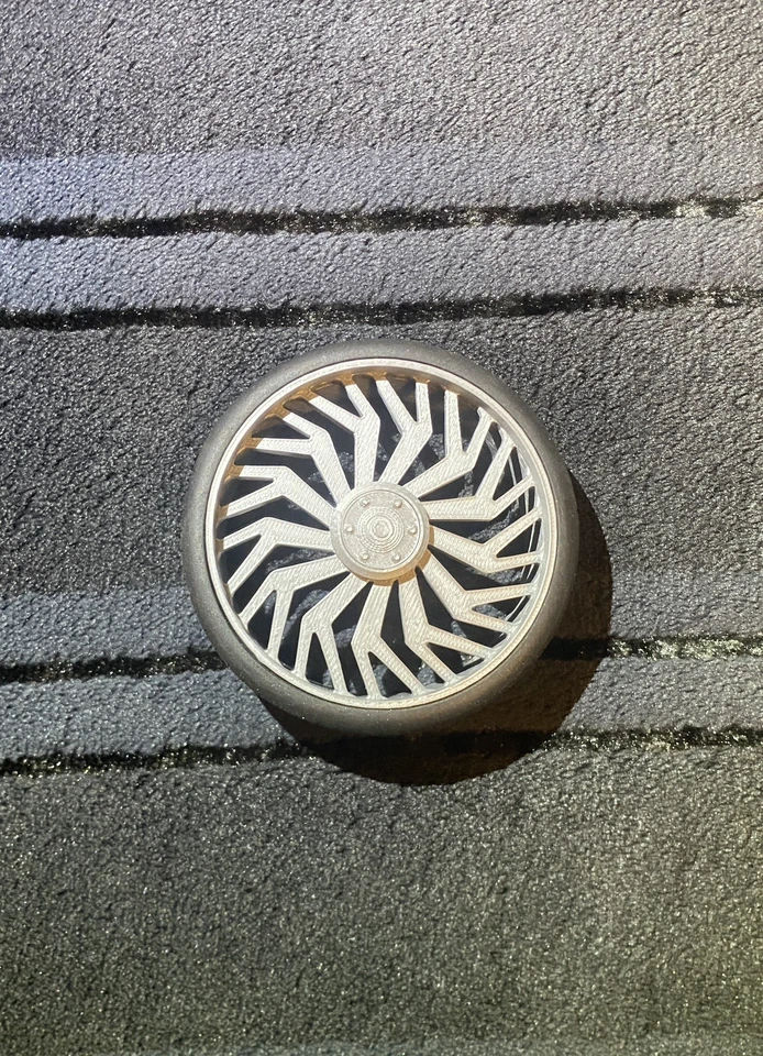 Llantas de coche de radiocontrol impresas en 3D 1:10 de 2,6" (hexágono de 12 mm) con tapacubos extraíble (JUEGO DE 4) Foto 4 de 4