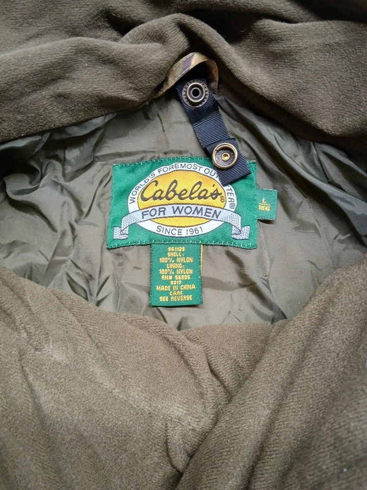 CABELAS  Advantage Wetlands Camo  Hunting Jacket Women's L Double Jacket Heavy - Image 3 of 4