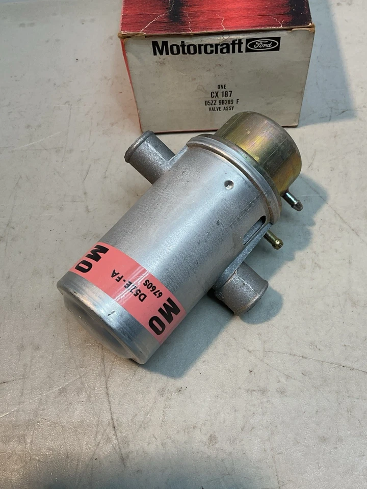 НОВЫЙ ИЗ СТАРЫХ ЗАПАСОВ 1975-1980 FORD MUSTANG II 2.8 V6 & 1975-1976 GRANADA 250 СМОГ КЛАПАН/КАНИСТРА - Изображение 2 из 4