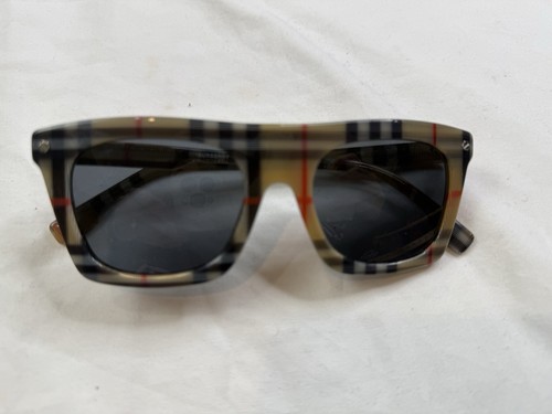 Burberry Womans Sunglasses Plaid All Over Check A150525 - 第 1/5 張圖片