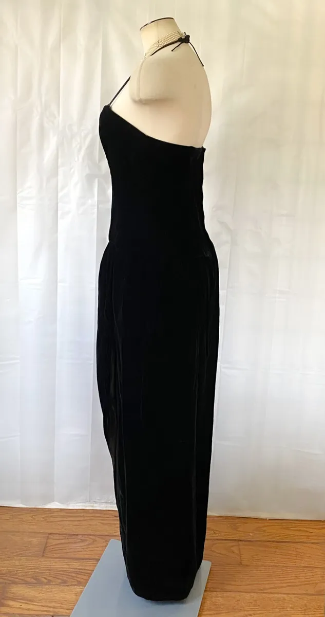 Buy Sexy Black Velvet Formal Dress in Velvet, Classic Vintage Hollywood  Siren Formal Evening Dress in Black KAT Online in India - Etsy
