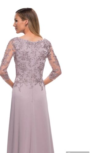 La Femme Jersey Gown with Boat Neckline and Lace Detailing size 12 mauve color - Picture 3 of 20