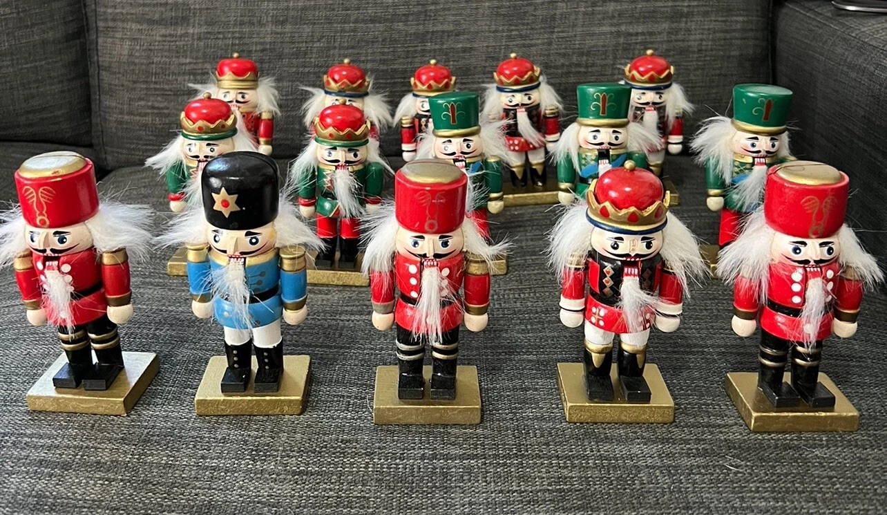 Nutcrackers Place Card/ Photo Holder 4 1/2" Set of 15