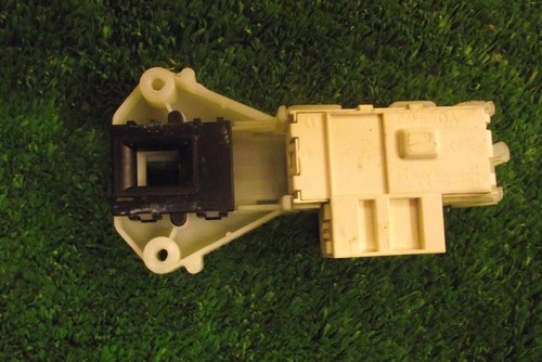 Waschmaschine INDESIT WIDL102UK TÜRSCHLOSS