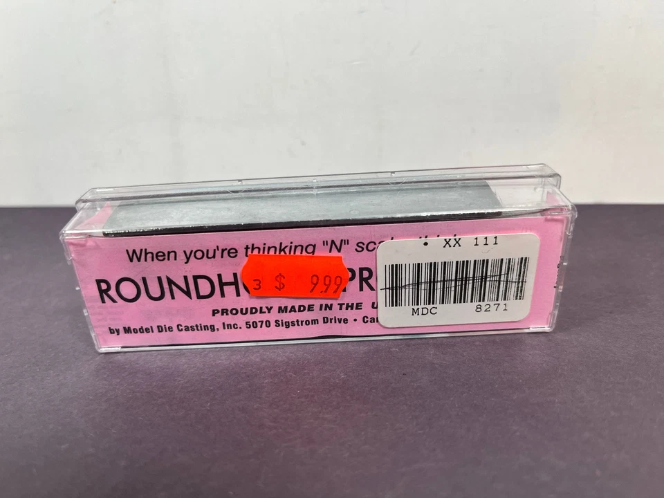 Roundhouse N Scale Train 8271 Express Reefer RAILWAY EXPRESS AGENCY R.E.X. - Image 2 of 4