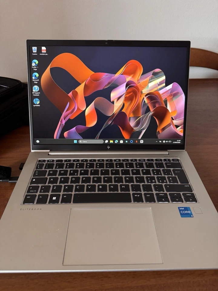 HP EliteBook 840 G10 · i5-1335U · 16GB · 477GB, foto 1 di 5