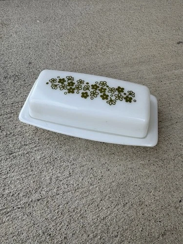 Vintage 70's Pyrex Green Spring Blossom Crazy Daisy 7 inch Butter Dish- USA