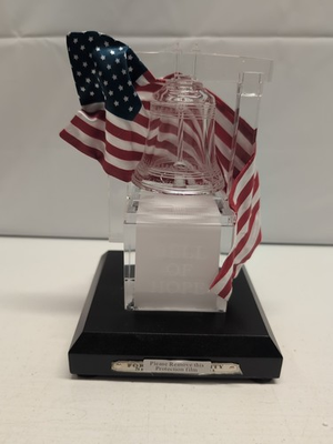 #ad Hawthorne Village Bell Of Hope Forged In Adversity 9 11 Lighted Statue $17.95