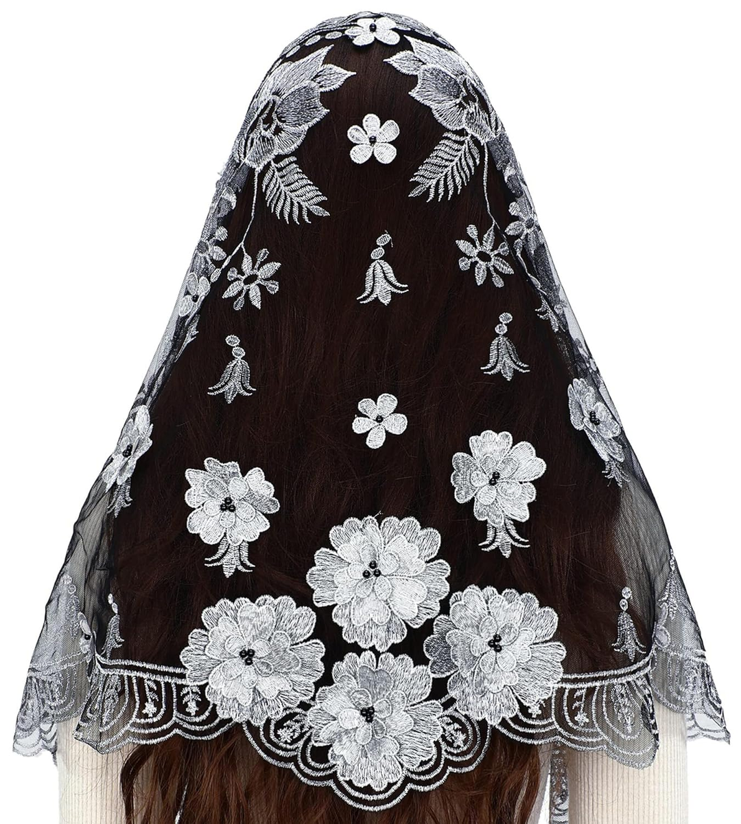 Hand-Stitched Spanish Lace Mantilla Veil for Church Mass Short Spanish Lace Mantilla: Floral Embroidered Chapel Veil  main image 3
