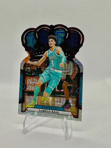 2023-24 Crown Royale LAMELO BALL #52 International Red SP Parallel