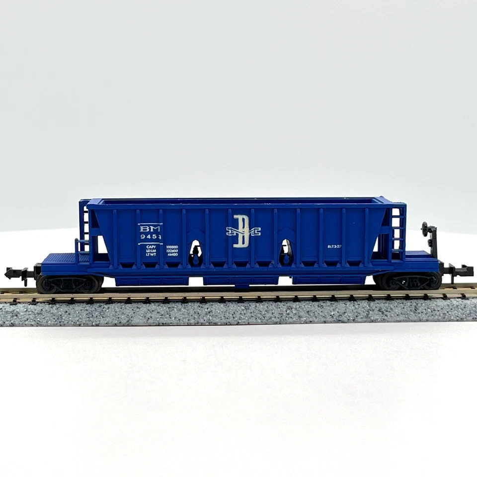 Tolva longitudinal Minitrix 3112 escala N Boston Maine 3 bahías BM 9453 Foto 3 de 4