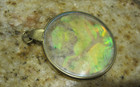 VINTAGE HOLOGRAM PENDANT ANGEL PLAYING MUSIC INSTRUMENT — photo 3