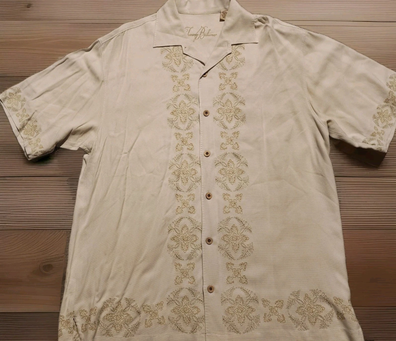 Tommy Bahama Shirt Mens L Short Sleeve Beige Silk Camp Beach Design Hawaiian