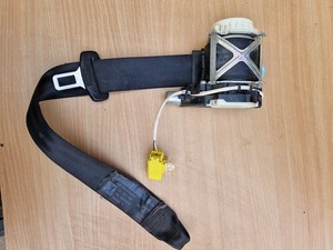 VW Eos 1F Gurt vorne links Sicherheitsgurt Schwarz 1Q1857705 Gurt